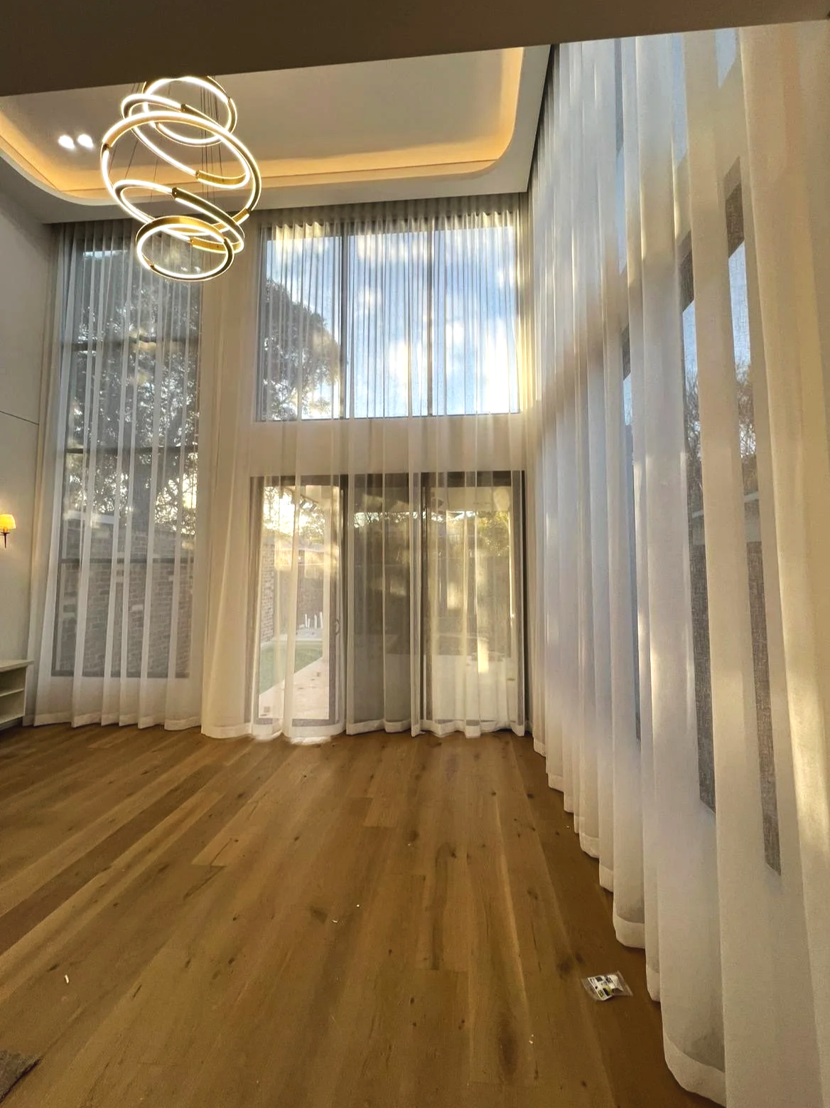 curtains+1.png