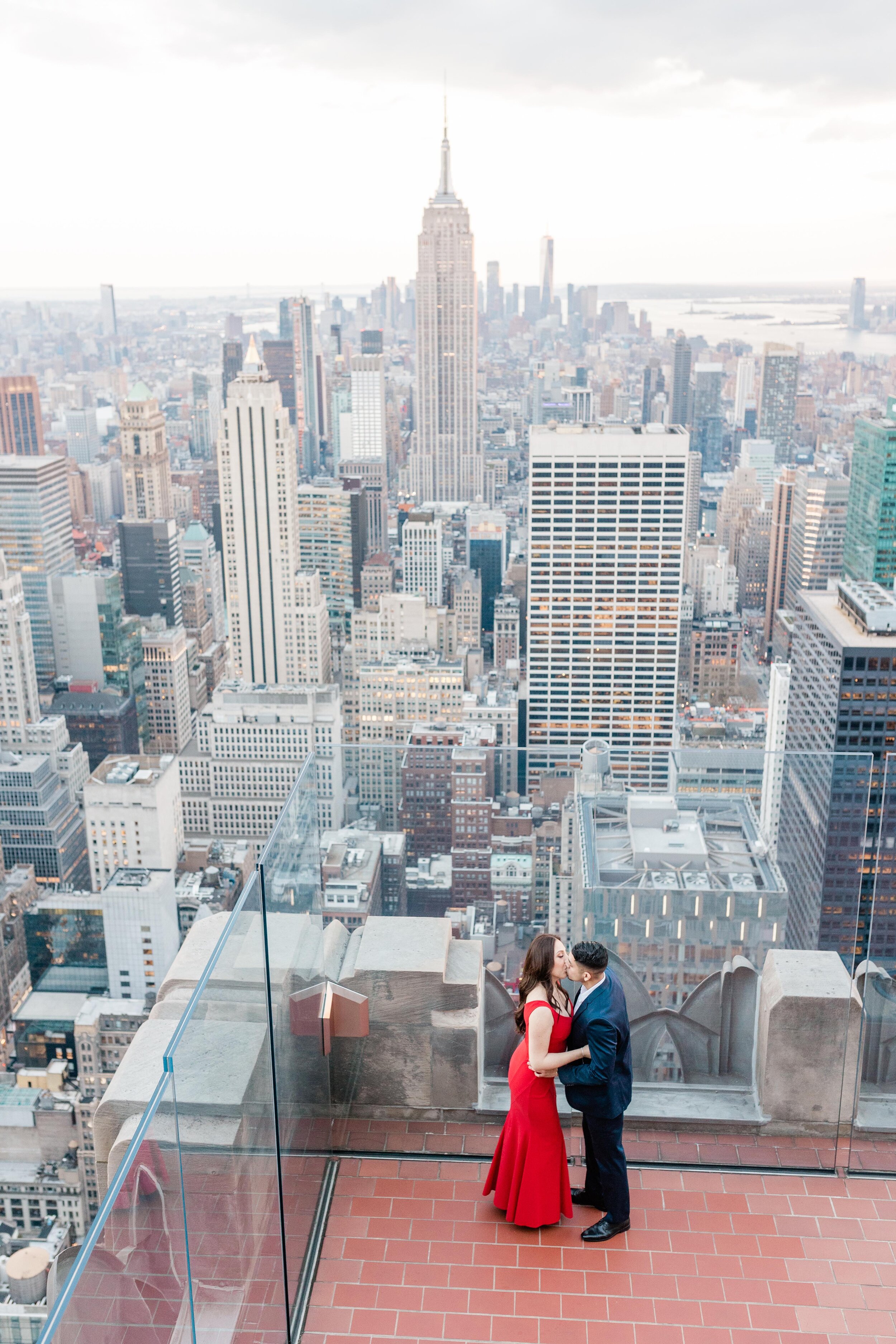 Top-of-the-Rock-Engagement-Photos-22.jpg
