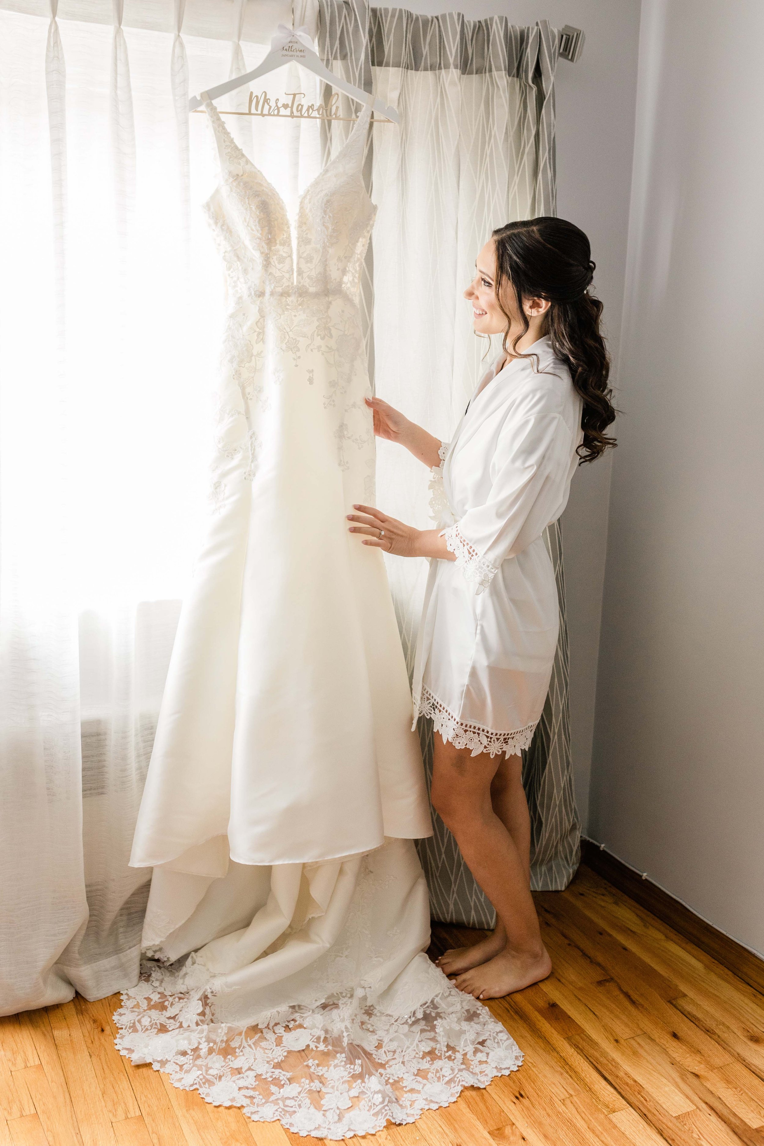 Katherine-Amir-Wedding-Bride Getting Ready-By-Lizzie-Burger-Photo-84.jpg