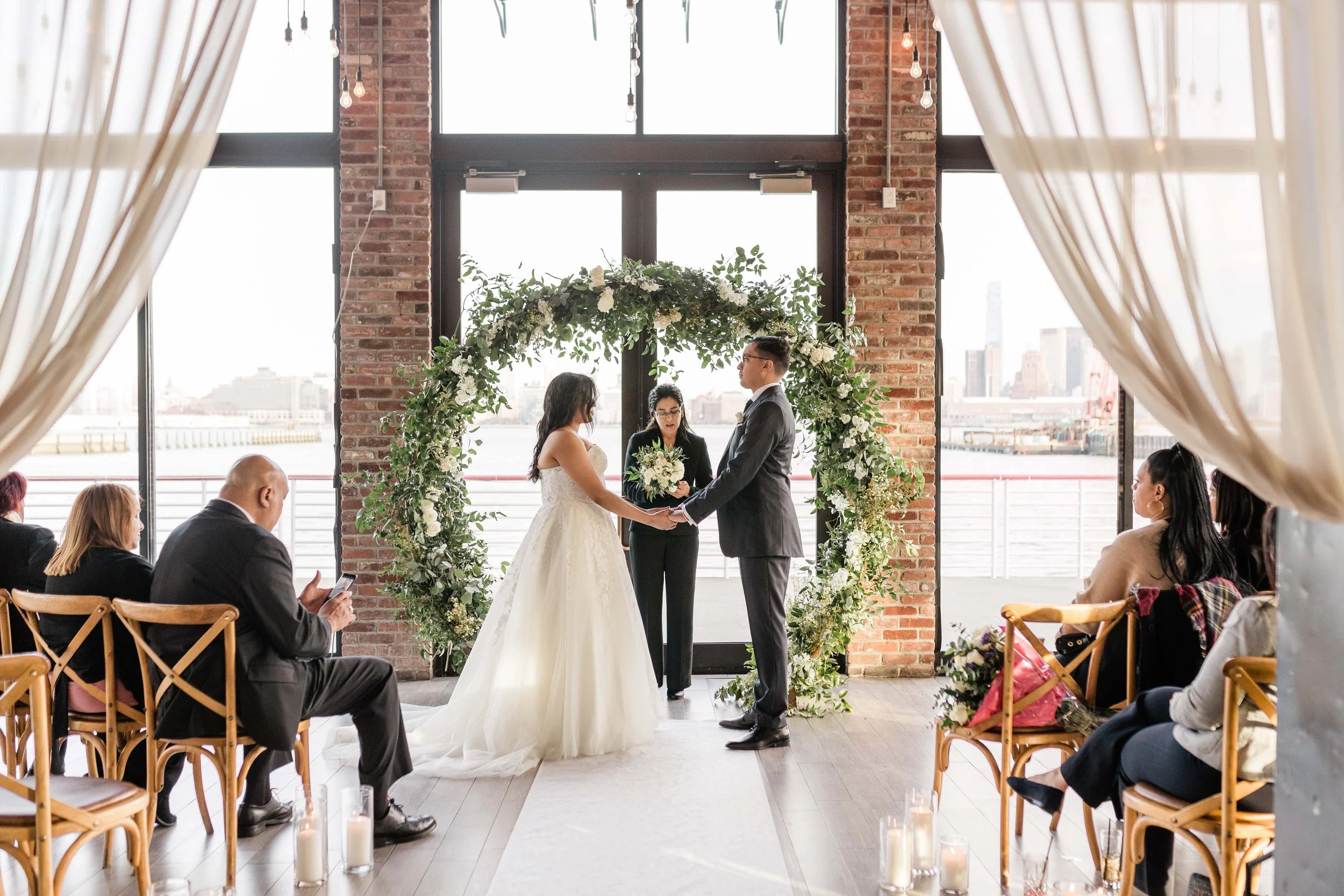 Battello Jersey City Wedding — NYC Wedding Photographer | Lizzie Burger Battello Jersey City Wedding — NYC Wedding Photographer | Lizzie Burger