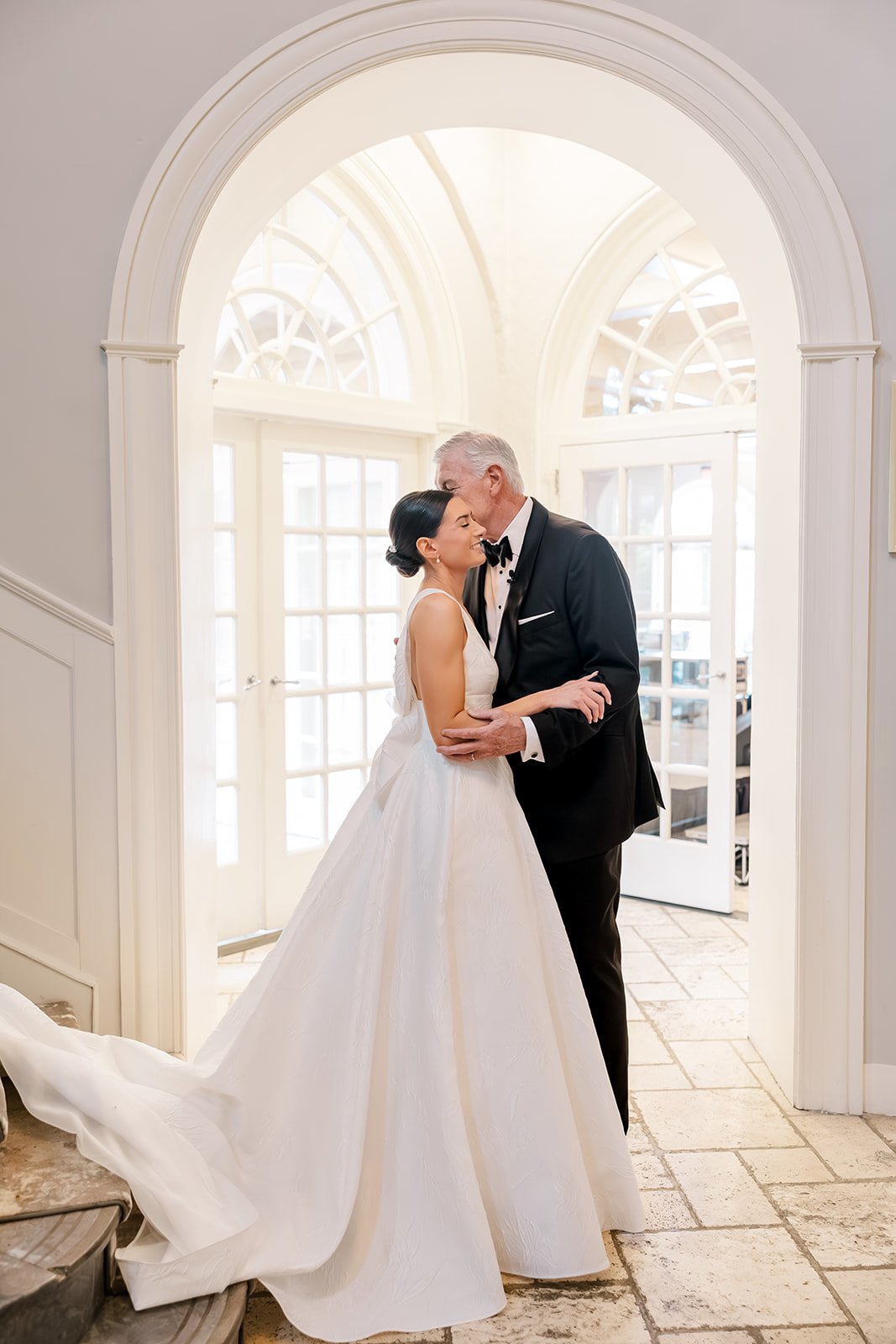 Meghan-Matt-Wedding-BridalPrep-by-Lizzie-Burger-Photo-228.jpg