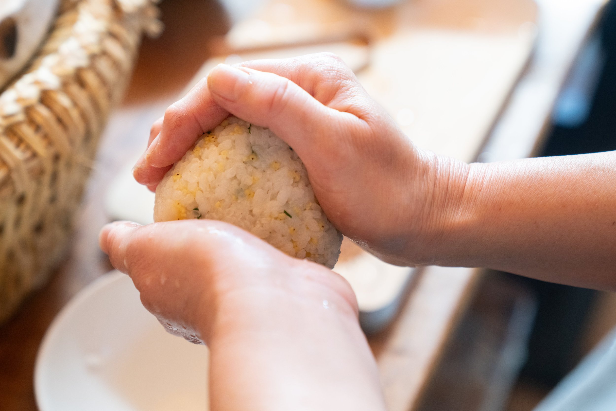 Vegan Cooking Class (Recommended) -
Visit a private restaurant hidden deep in the mountains and learn about a sustainable lifestyle. Join a hands-on cooking class, making items such as onigiri rice balls and vegetable-based sauces, then enjoy a beaut
