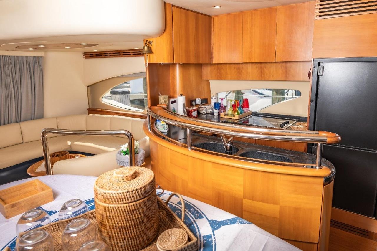 2008 Azimut 62E BELLAMI TOO 109.jpeg