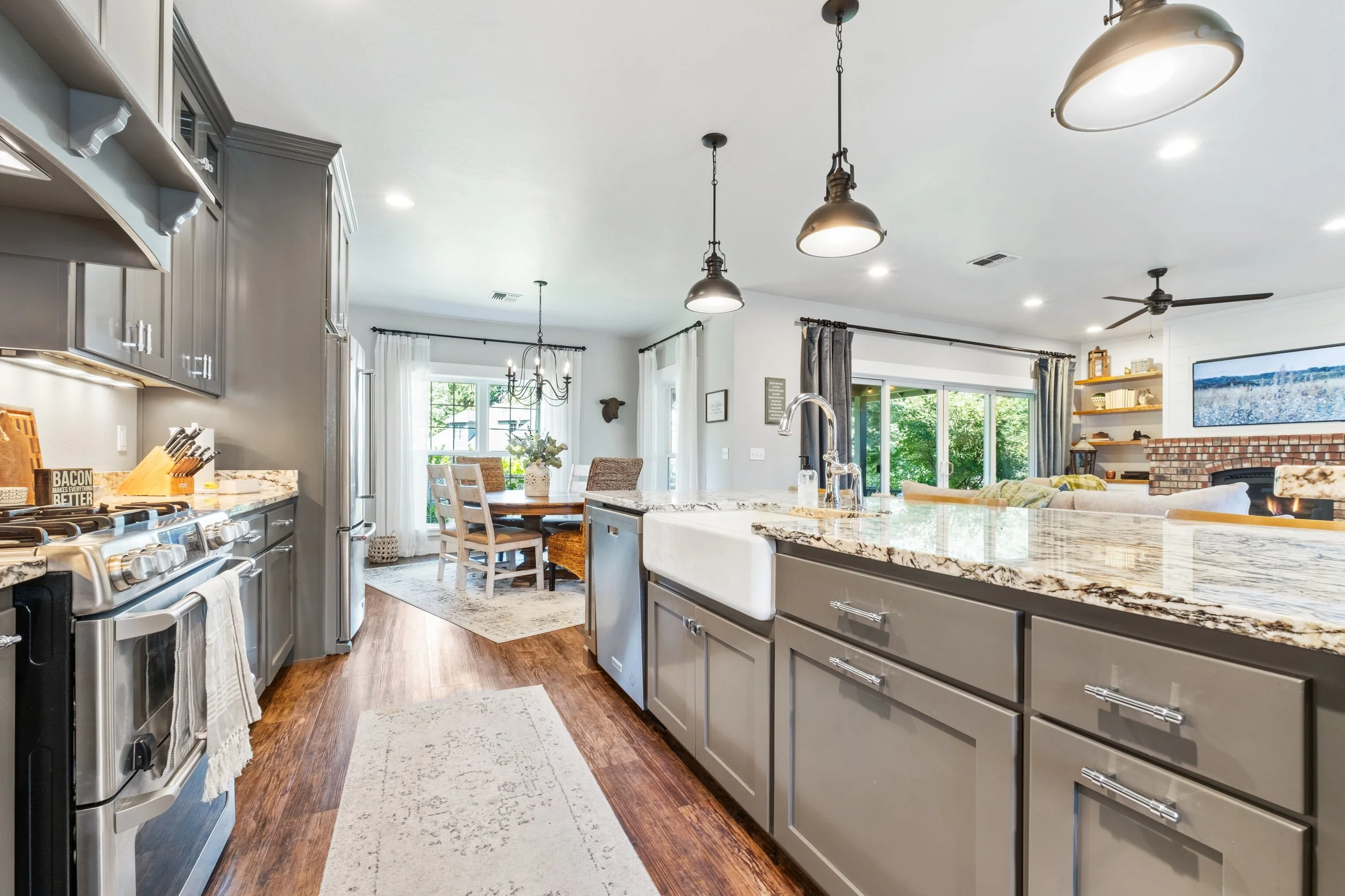 Kitchen_3.jpg