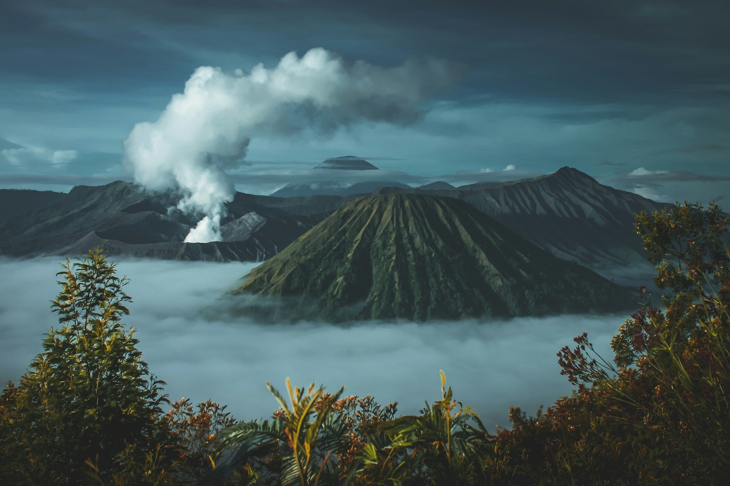 Origin of Life Theories and Role of Rocks