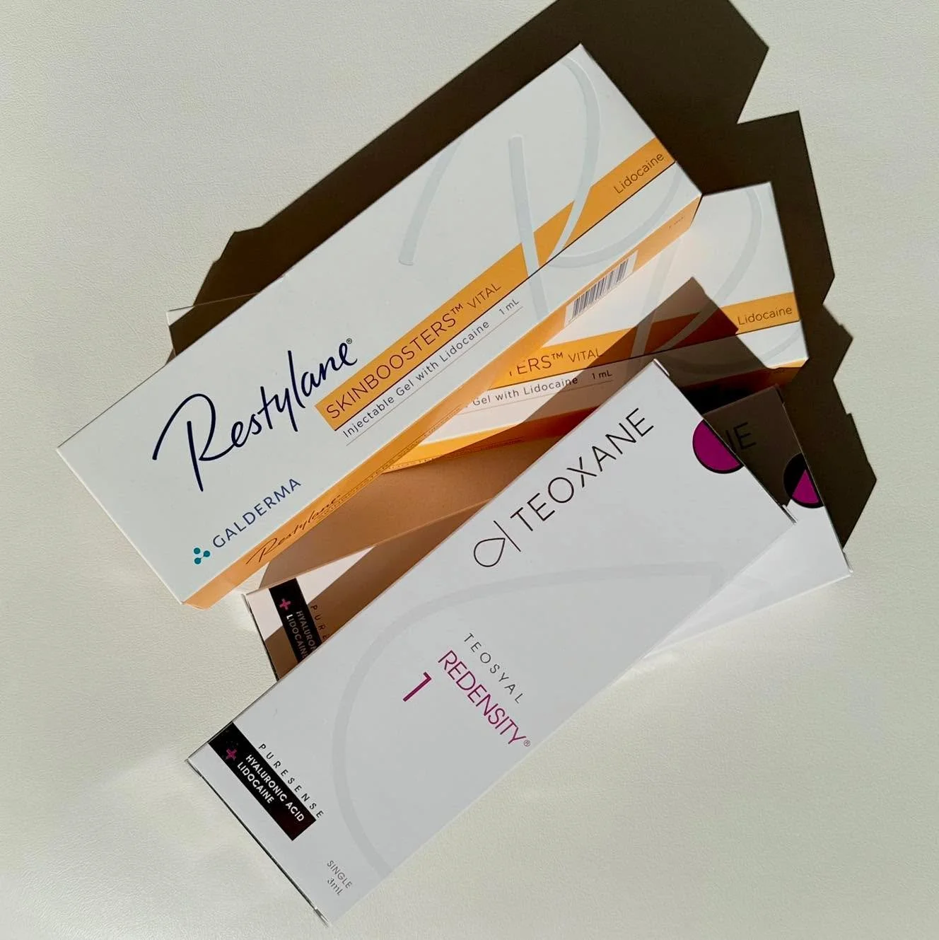 When your skincare isn’t enough — these injectable hydrators restore glow, elasticity and radiance from within.
✨ Restylane® Skinboosters™ & Teosyal® Redensity1
→ Deep hydration that lasts
→ Softer texture &a