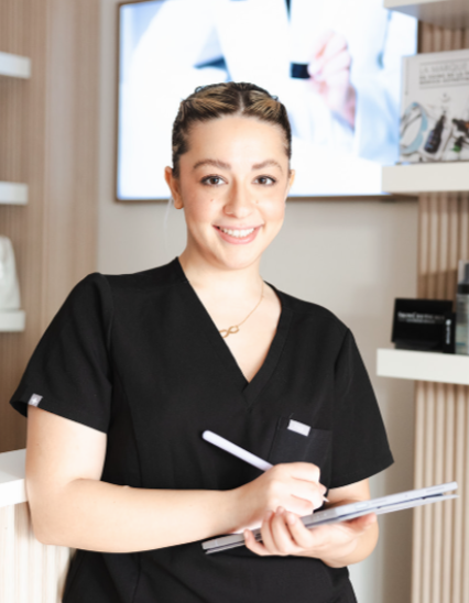 Alaleh - Clinic Coordinator GhalMedica