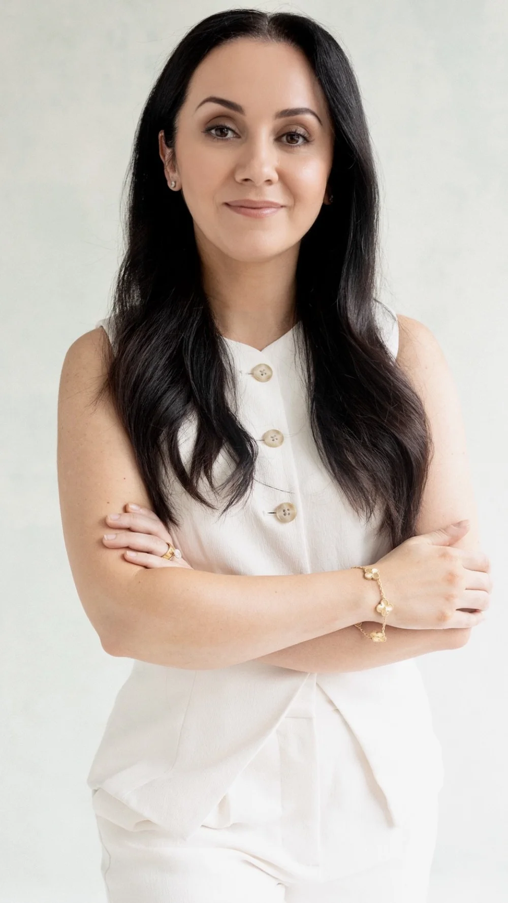 Dr. Sonya Ghalehii, MD, Medical Director, GhalMédica
