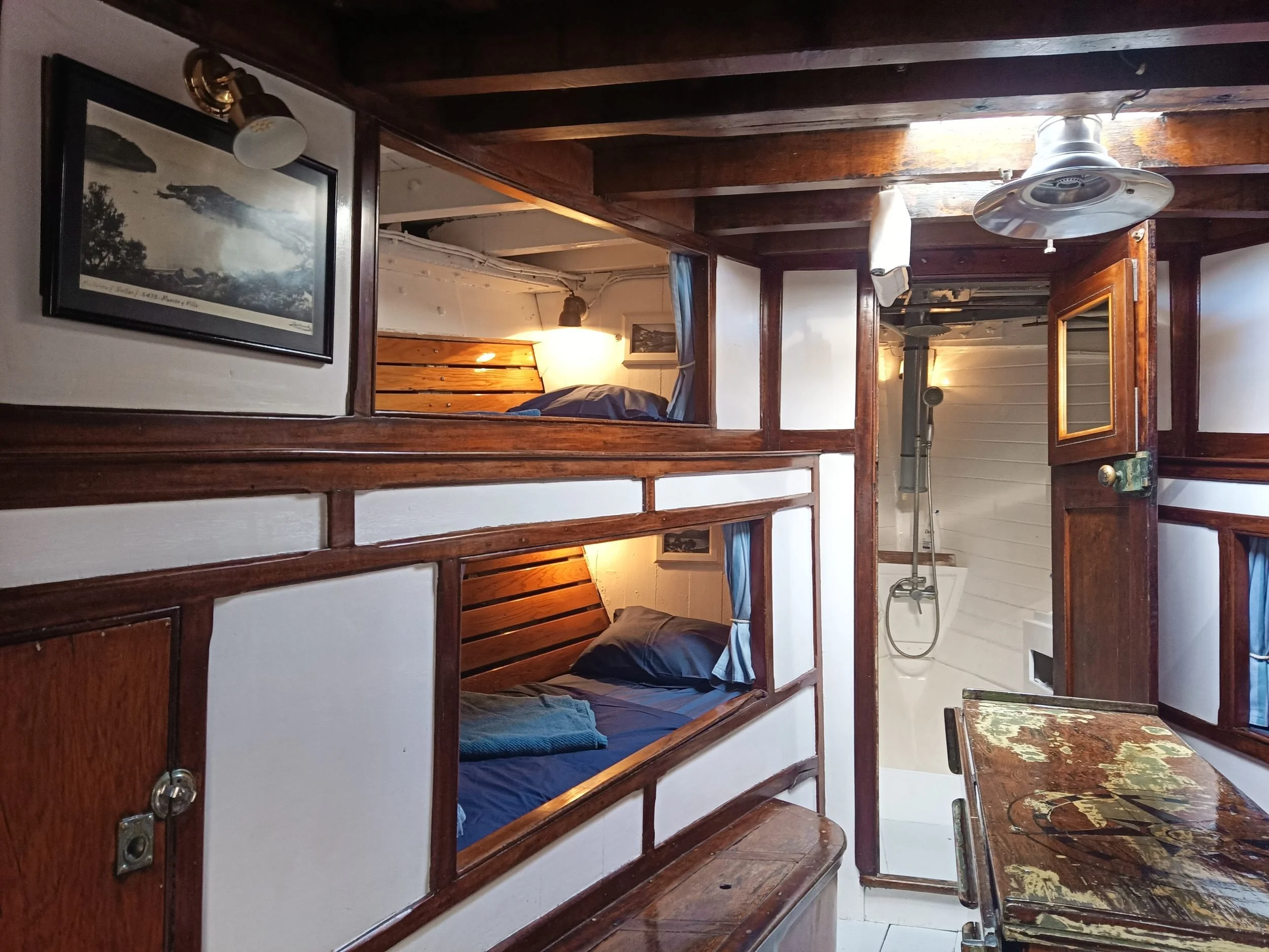 D176-cabins-and-shower-below-deck-bonnie-lass.jpg