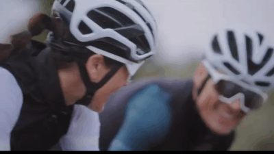 07 MIRARSE SLOW MOTION.gif