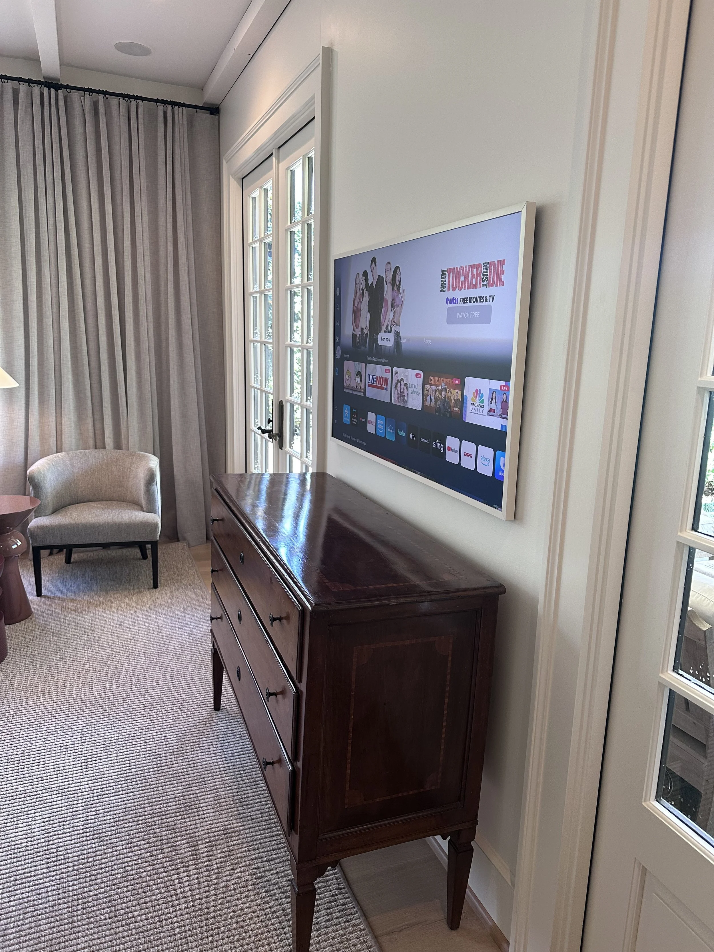 Samsung Frame TV mounted