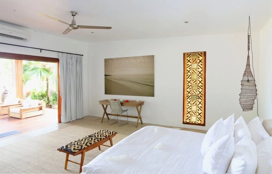 Deluxe Beach Front Villa 5.jpg
