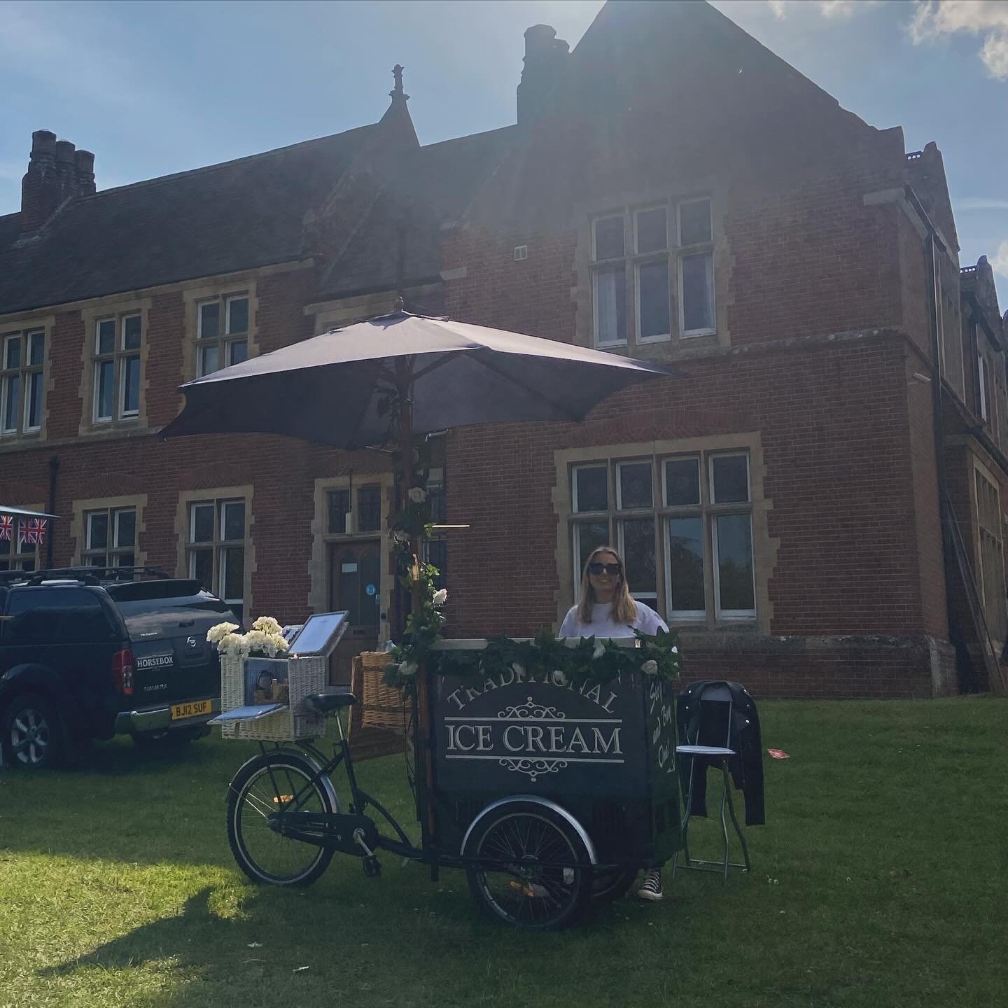 Last year we had the pleasure of serving hundreds of people at the first @saragustaspirits at buckden towers! 
Hoping for many summer days like this one last year!
Dm us for more information!
#love #instagood #photooftheday #beautiful #picoftheday #a
