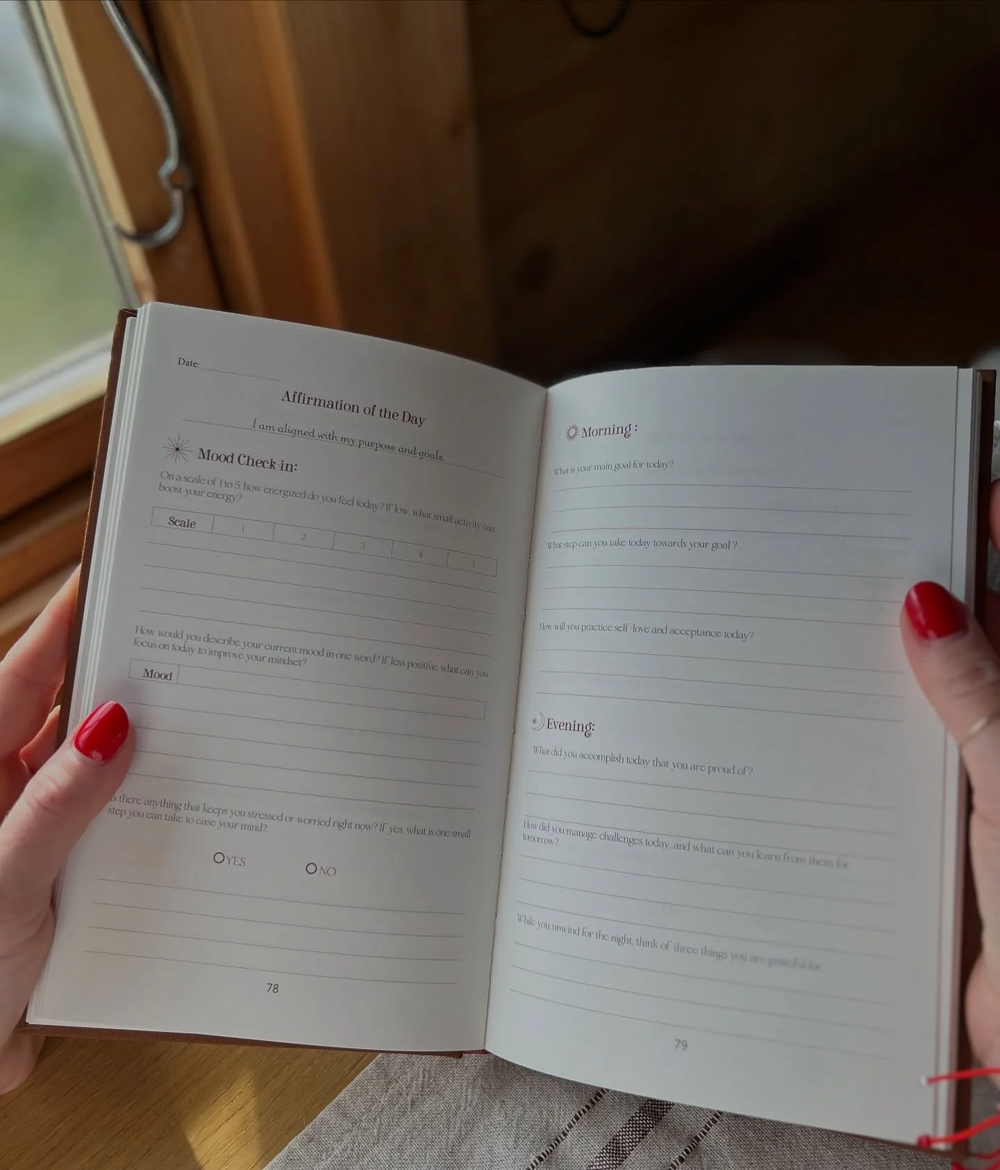 How to use our journal?

The @beyourowncreator_guidebook is daily guided journal created to support you through self-discovery, reconnecting with your authenticity, building mindful habits, understanding your thought patterns, and holding space for y