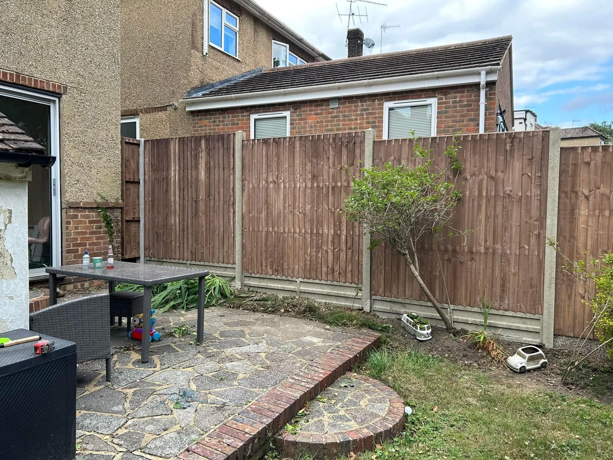 concrete post dark panel.jpg