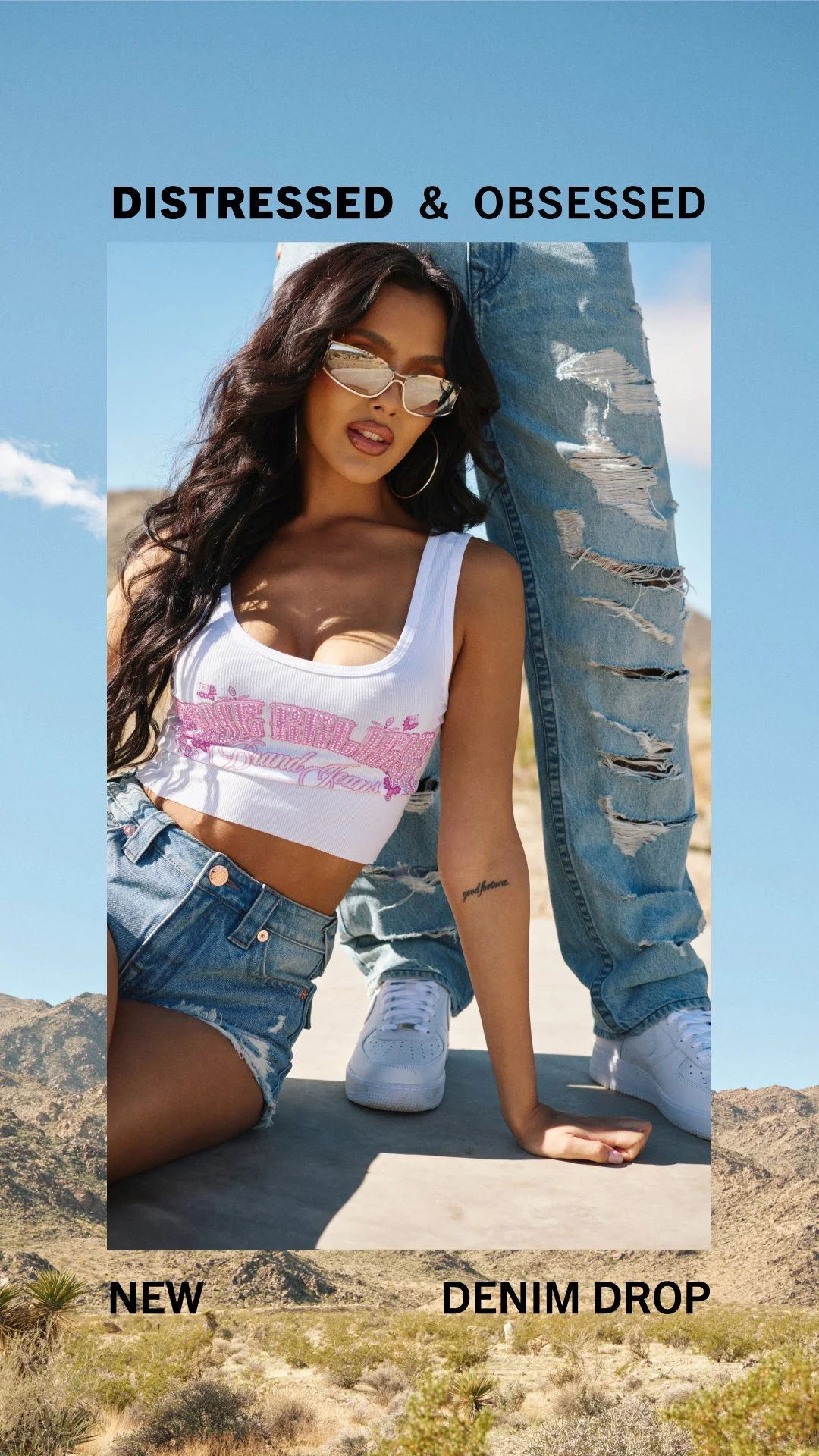 4W2_DESTROYED DENIM_ECOM_SOCIAL_STORY.jpg