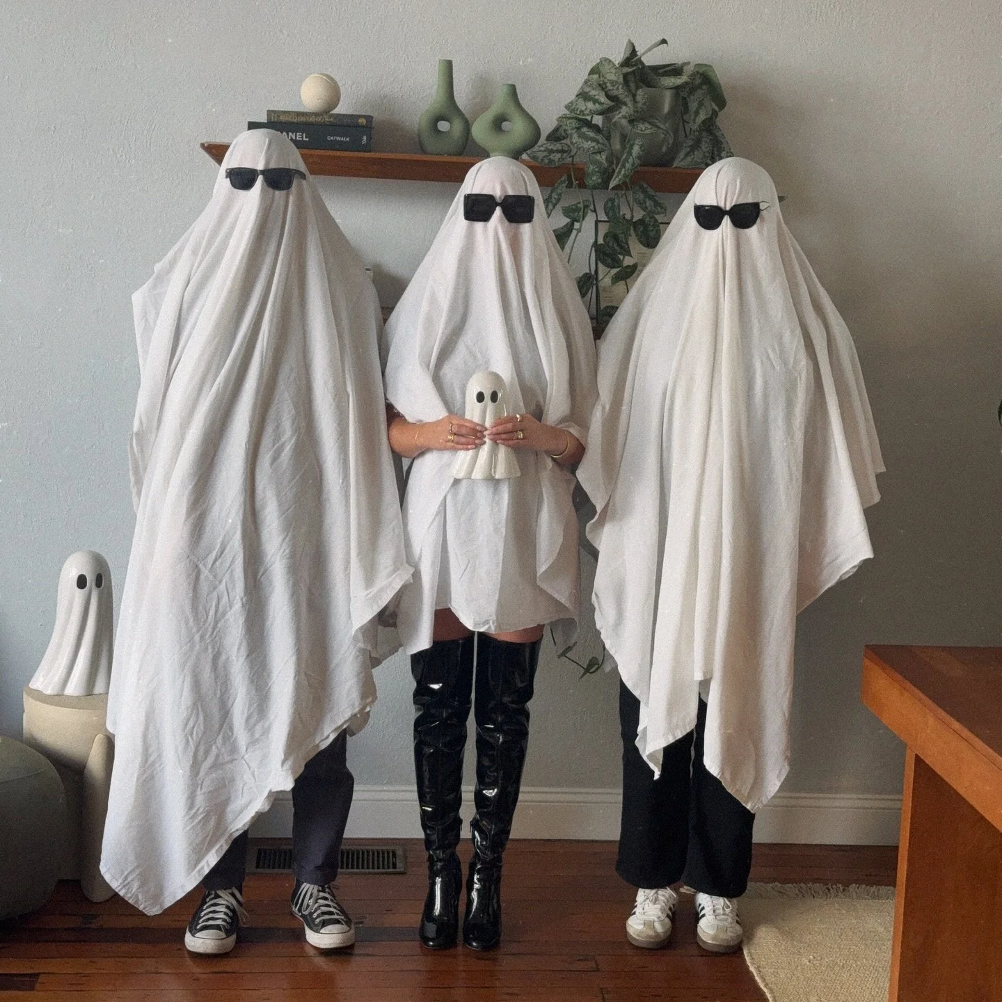 Happy Halloween Lounge fam 🖤, T, G &amp; E