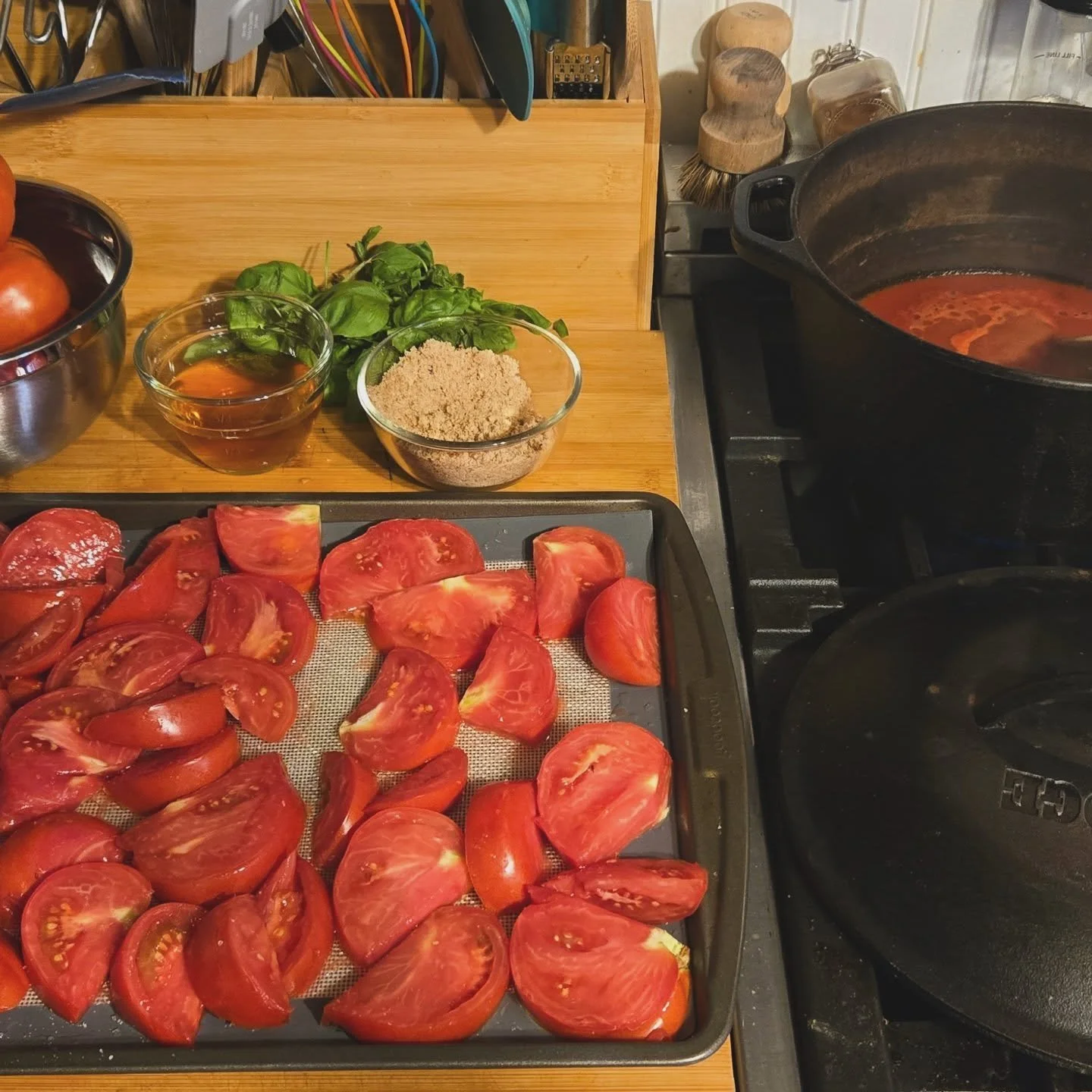 Busy tonight! 🍅

If you'd like my one pager on how to cook everything tomato, post a comment below!