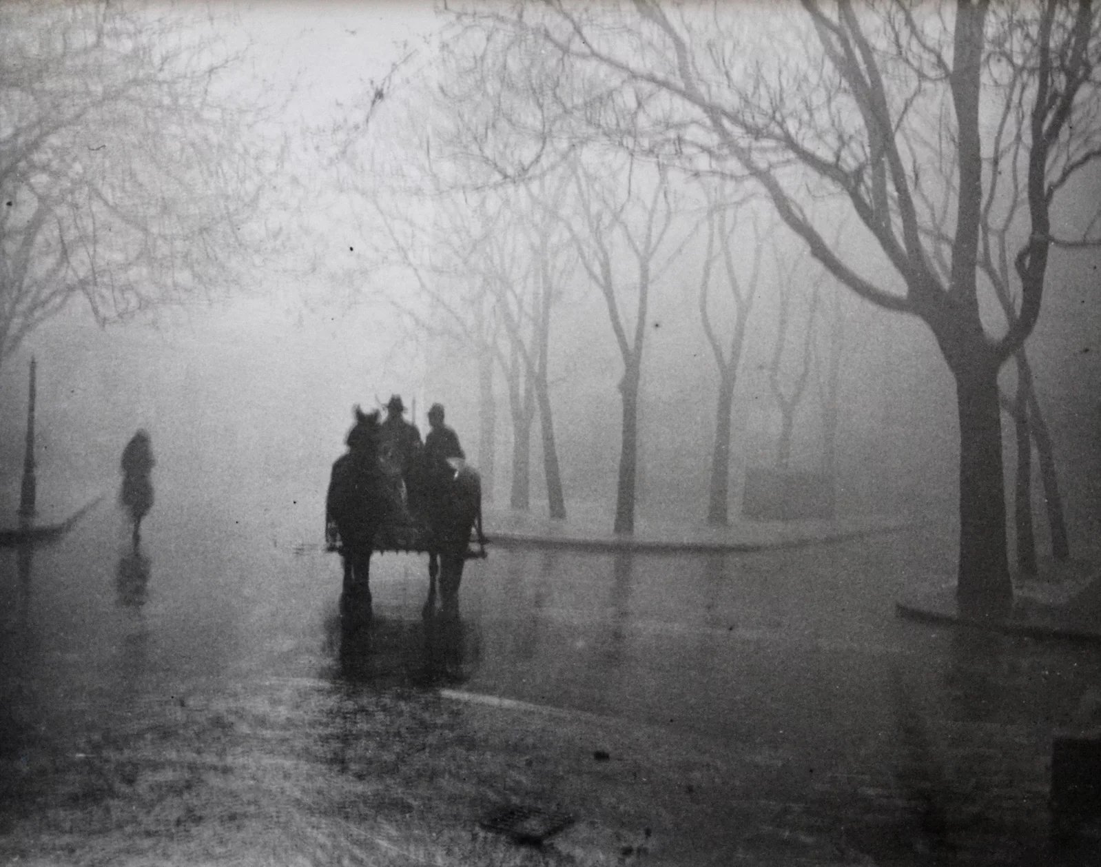 Andre_Kertesz_Hazy_Day_Budapest.jpeg