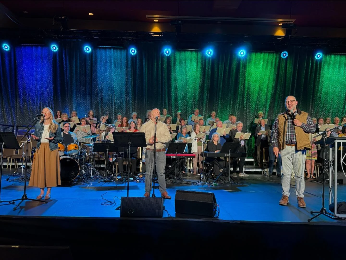 Nothing like being surrounded by the sound of Gods people shouting out praises to Jesus 🙌🏼 

Such a gift to worship with our church family and everyone @tnbaptist Summit. 🤍