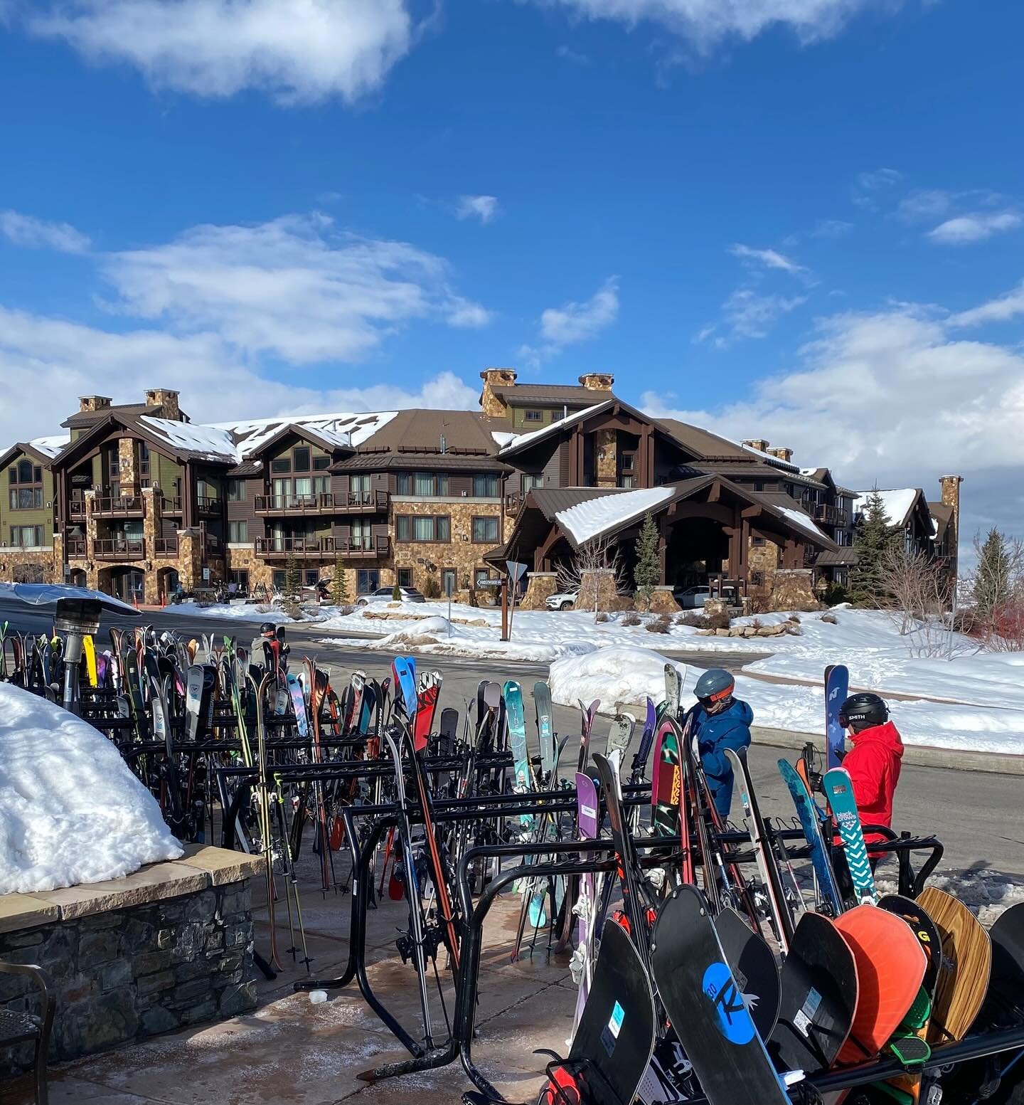 Park City + The Waldorf Astoria + Affordable Housing Event + Skiing + Friends = an Amazing Trip!!

Sharing some of our favorite design ELEMENTS captured from &ldquo;Resort Life&rdquo;. These desirable vignettes, moments &amp; experiences are easy to 