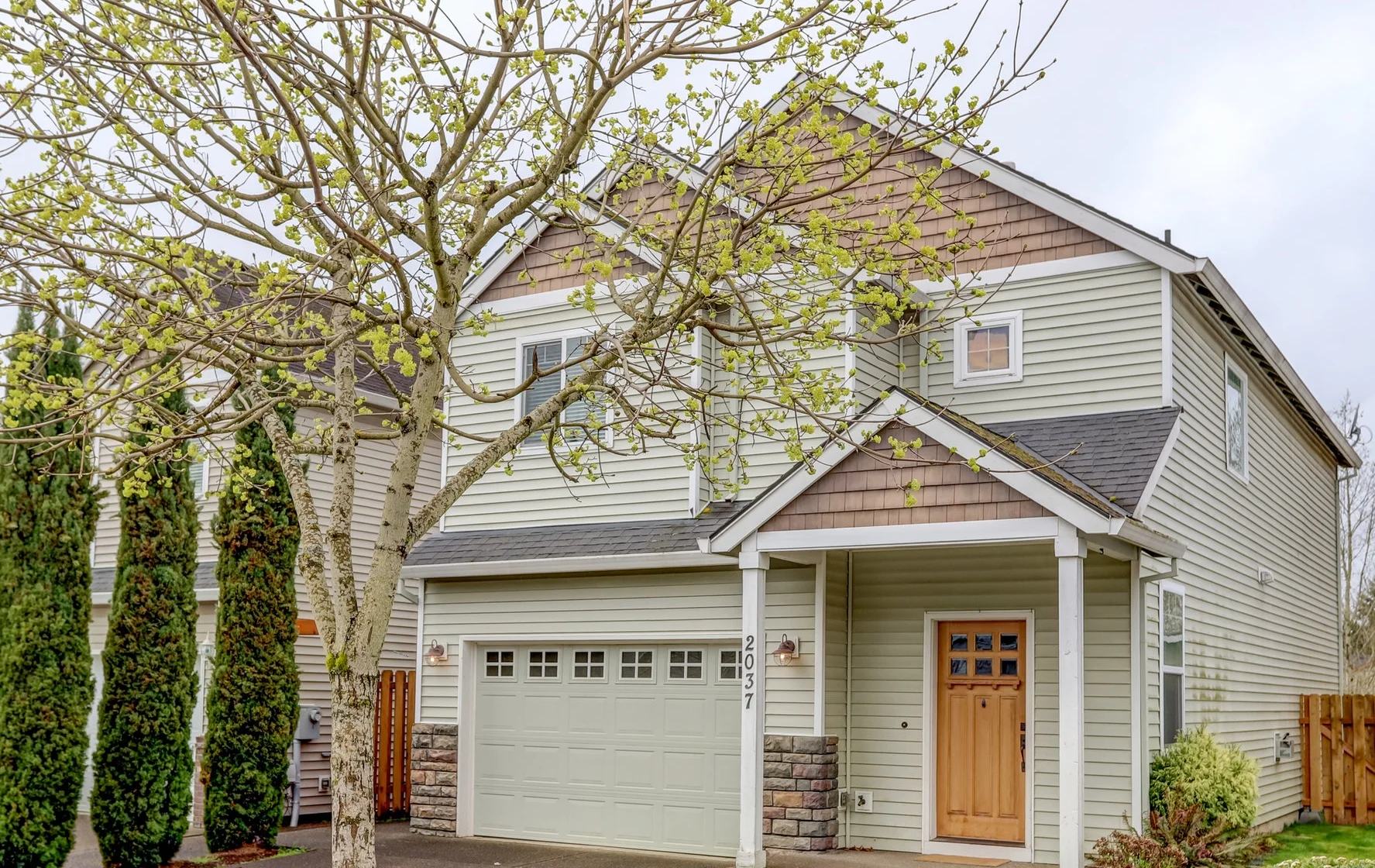 2037 SE Williams Drive