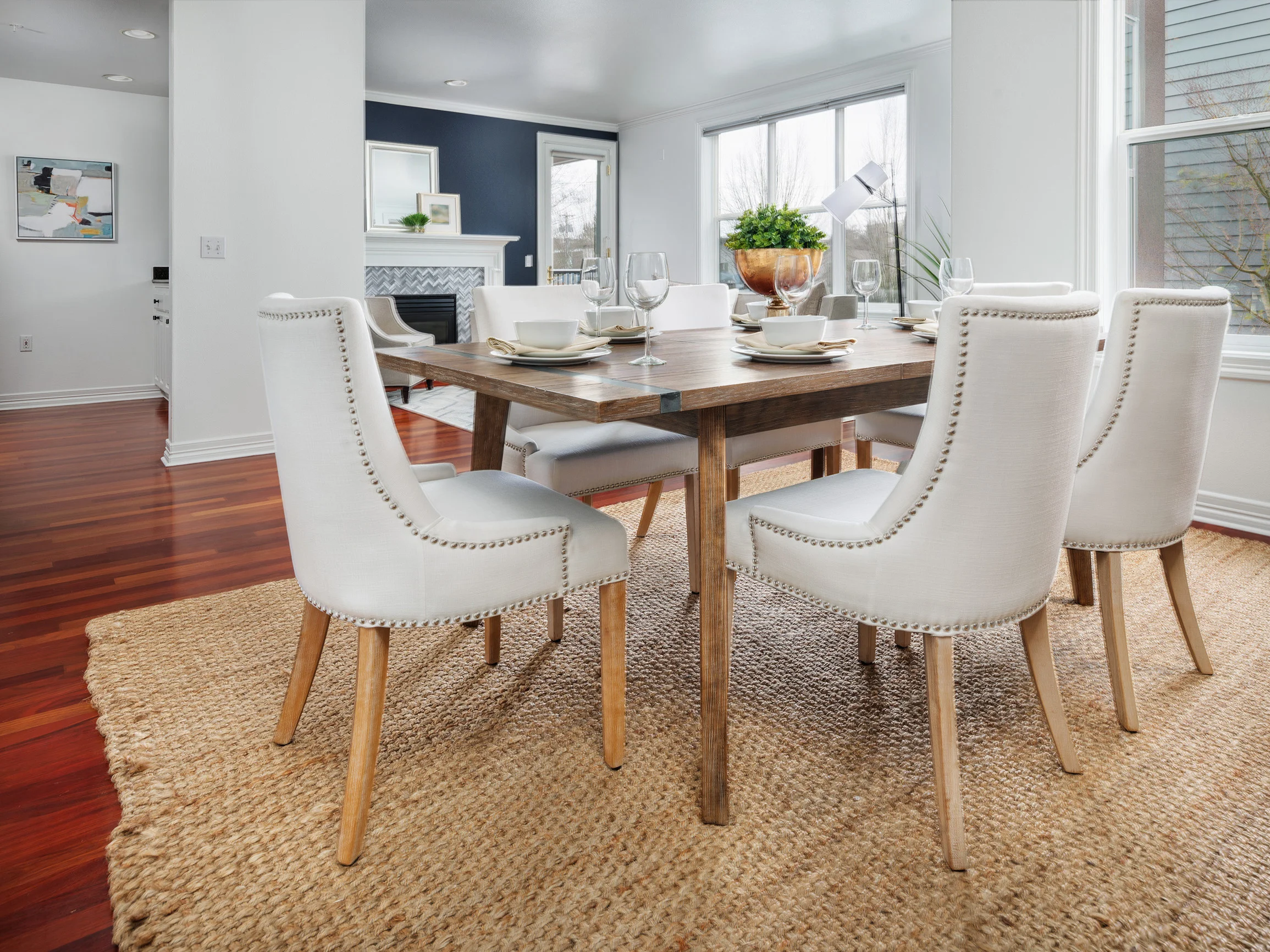 2328_nw_glisan_st_dining_living_room_01.jpg