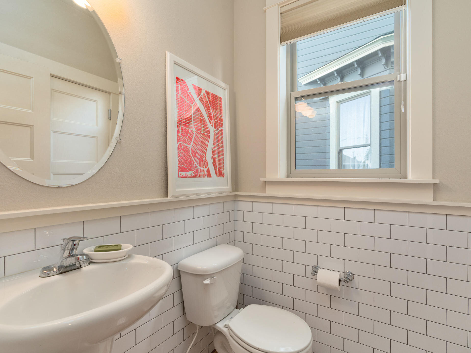 5727 N Bowdoin St Portland OR-018-007-Powder Room-MLS_Size.jpg