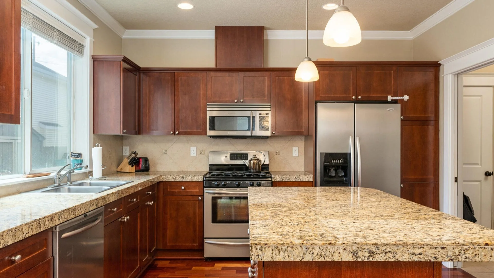 6920 N Van Houten Avenue