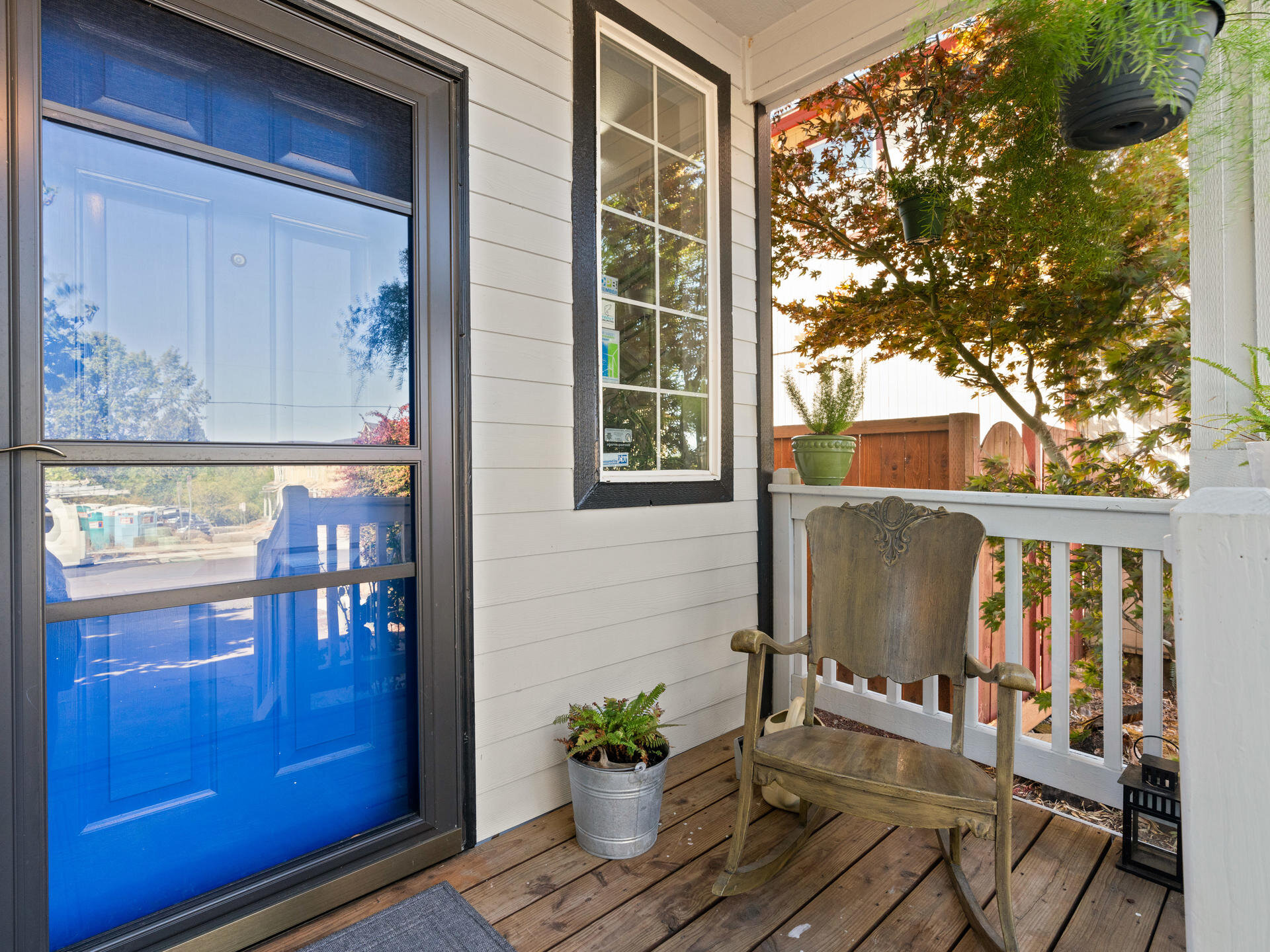 19719 SW Marlin Dr Beaverton-003-007-Entry Detail-MLS_Size.jpg