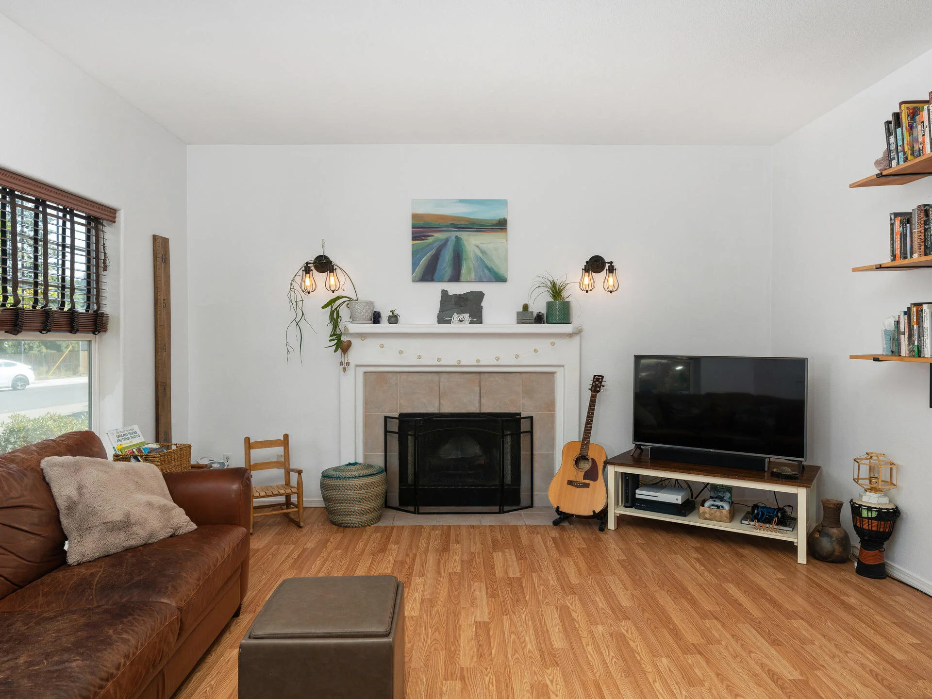 19719 SW Marlin Dr Beaverton-007-012-Living Room-MLS_Size.jpg