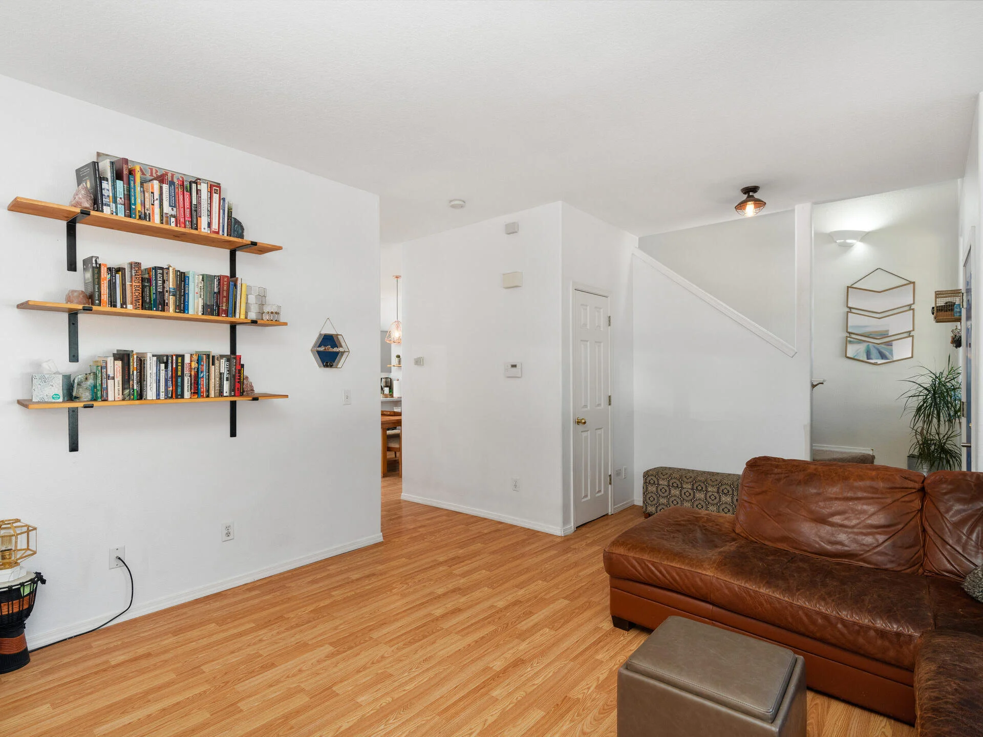 19719 SW Marlin Dr Beaverton-008-008-Living Room-MLS_Size.jpg