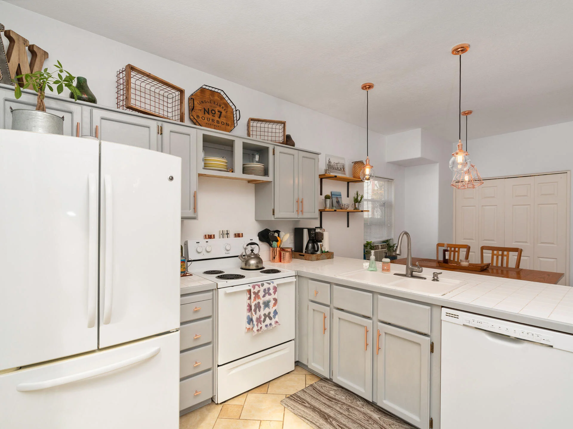 19719 SW Marlin Dr Beaverton-013-024-Kitchen-MLS_Size.jpg
