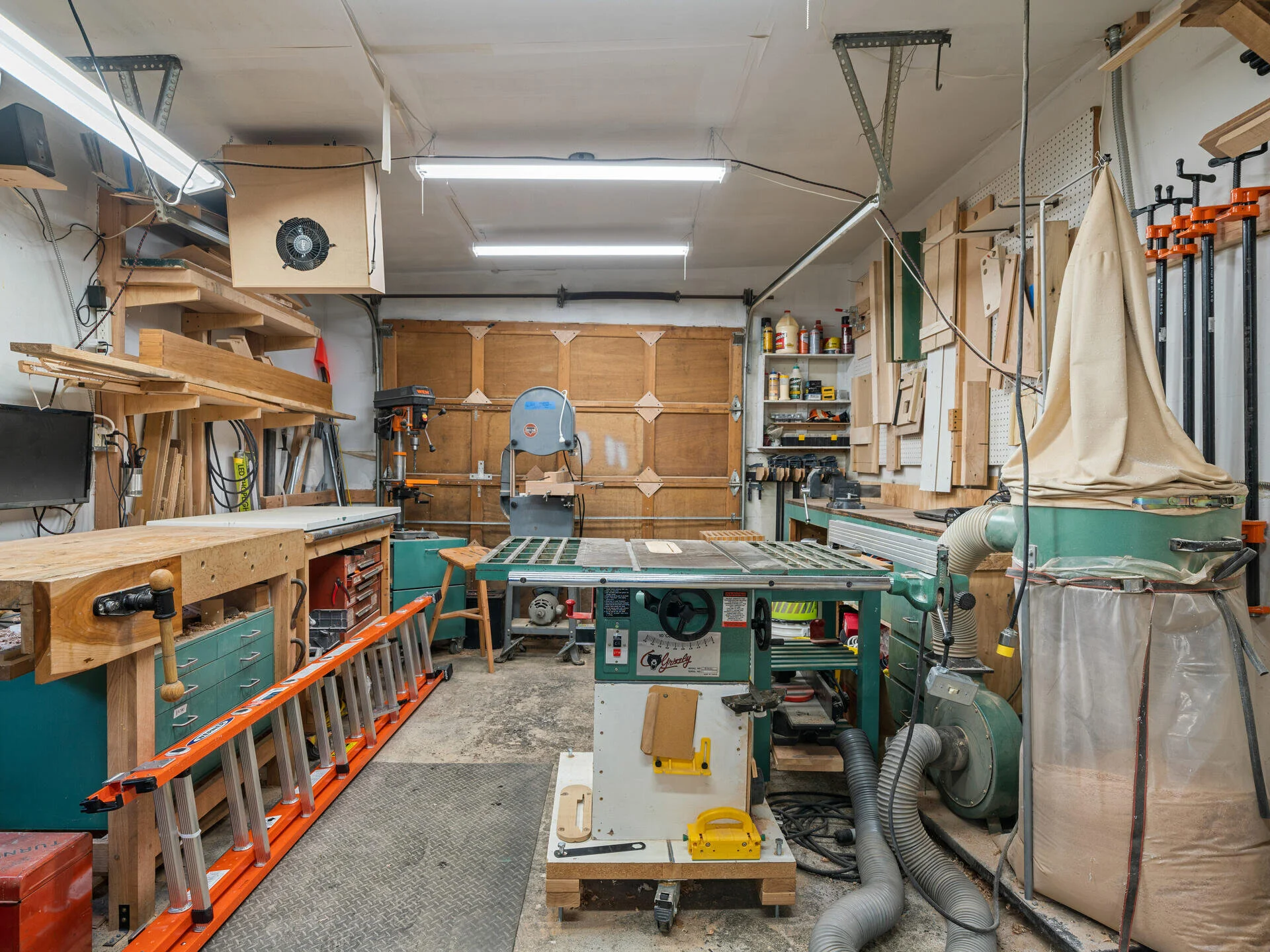 7707 SE 66th Pl Portland OR-028-033-Garage-MLS_Size.jpg