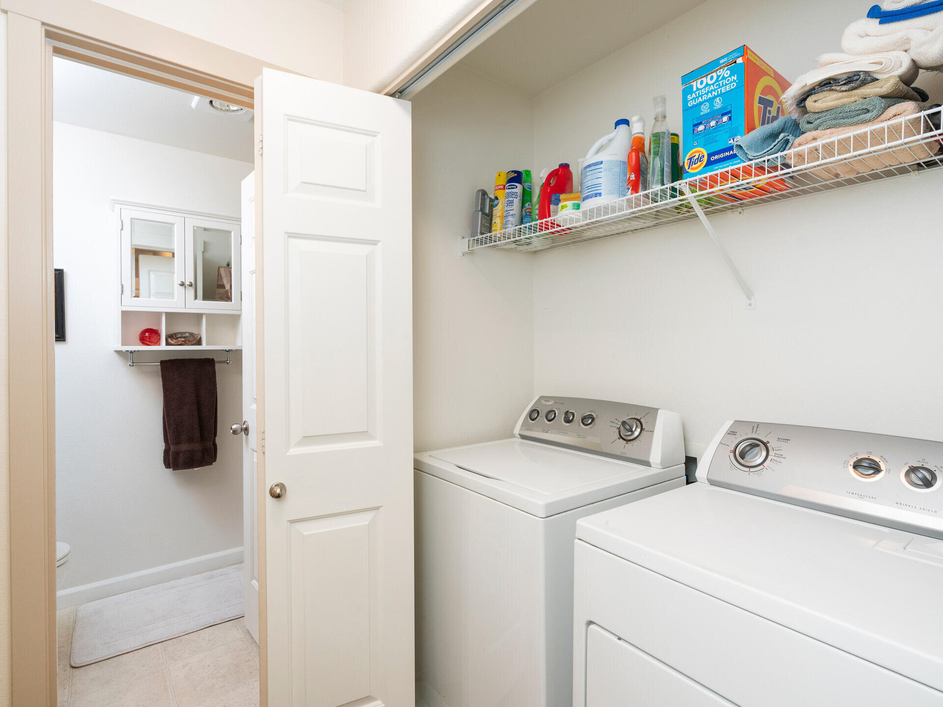 10819 SW Canterbury Ln Tigard-026-031-Laundry-MLS_Size.jpg