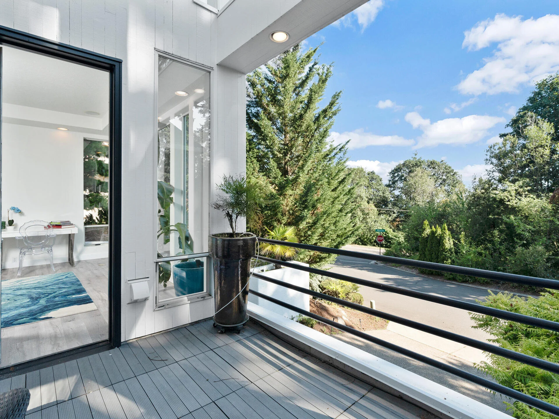9 Spinosa Lake Oswego OR 97035 USA-022-049-Deck-MLS_Size.jpg