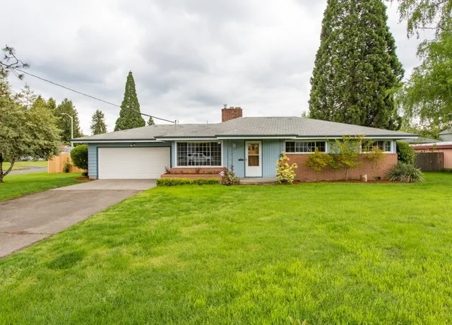 3035 E Main St // $300,000 (Copy)