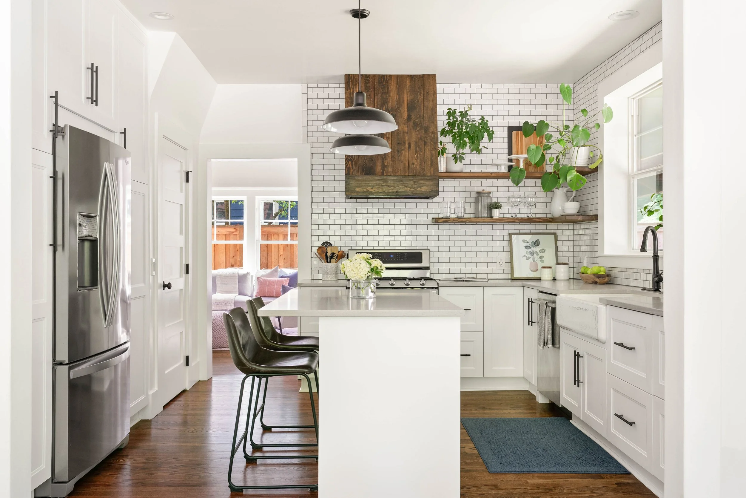 StacksPhoto-2340swDolphCt.-317.jpg