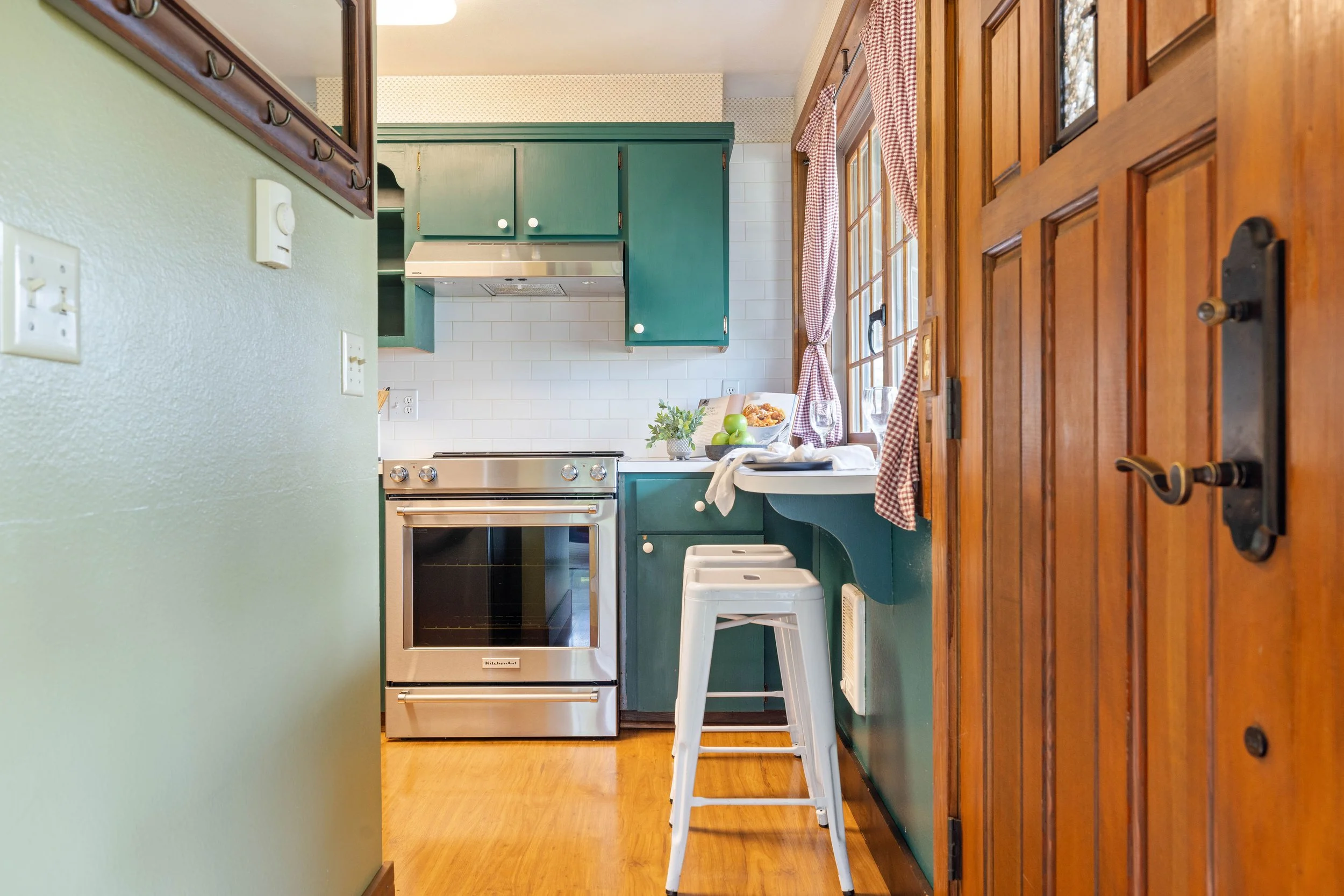StacksPhoto-15787swVillageCircleUnitB-1.jpg
