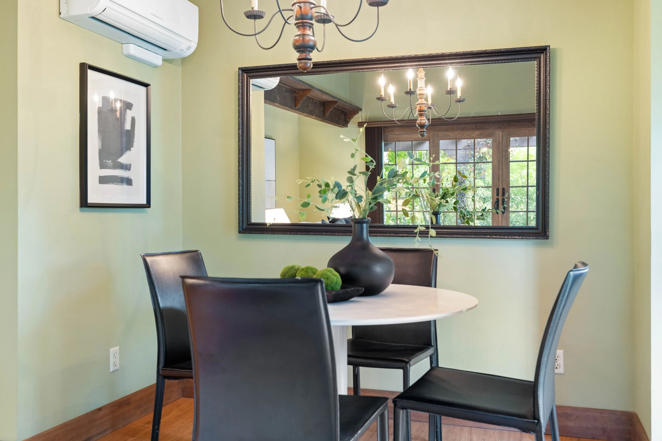 StacksPhoto-15787swVillageCircleUnitB-16.jpg