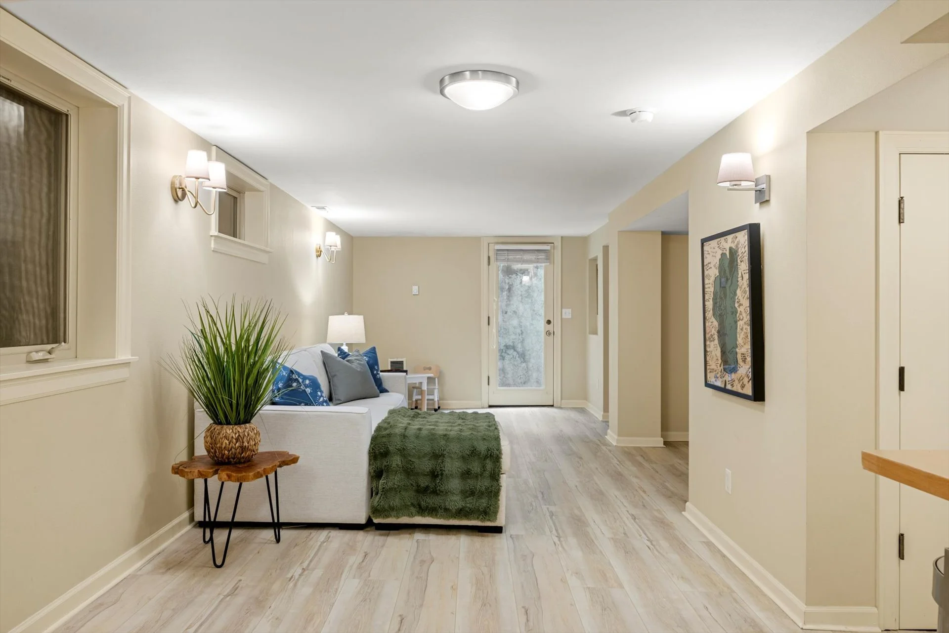48-2726 NE 12th Ave-48.jpg