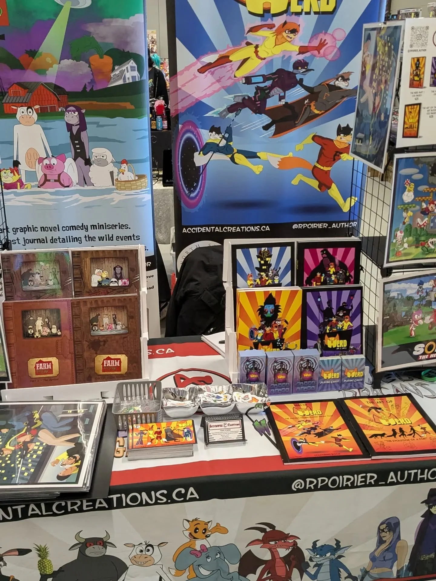 Happening now: The Bowmanville Comicon! Here with @pop_culture_canada @harujinshounds @zelphacomicsandcollectibles 

Come by the #accidentalcreations table to see the #farmfreaks #theherd and a bunch of other art, posters, and stickers!

#comicon #bo