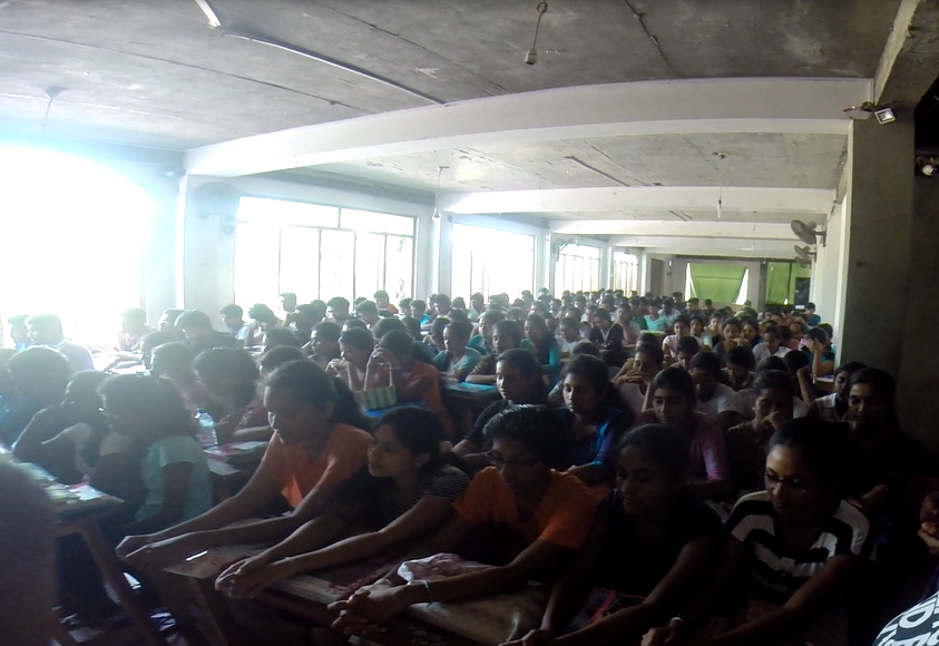 [VIDEO] Volunteering in Sri Lanka