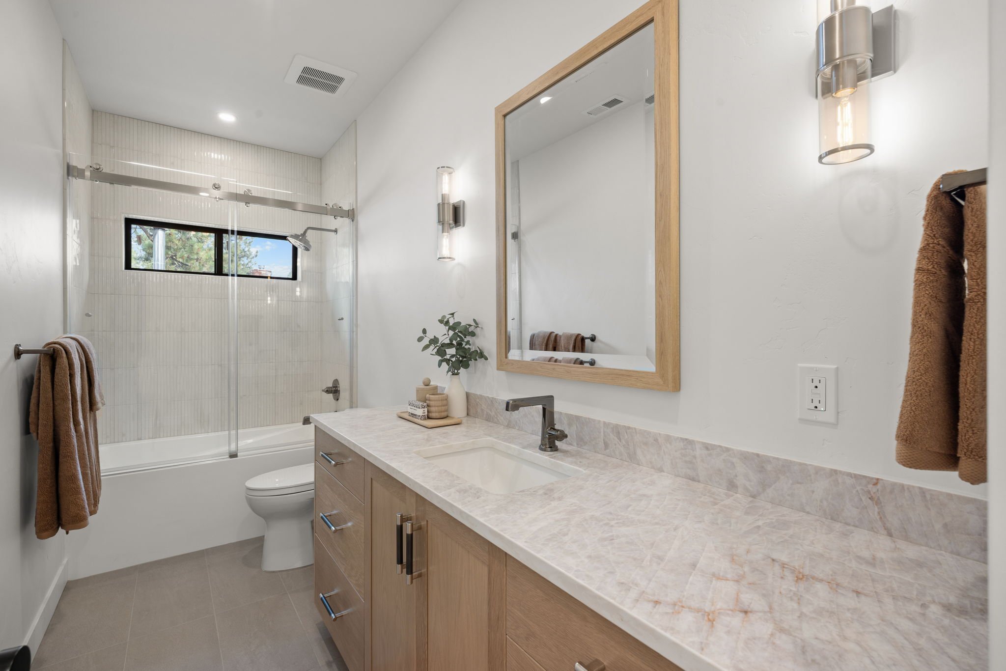 Elgin Ave Home & ADU - Bathroom