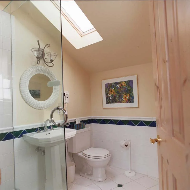 Sky-Room-Ensuite.jpeg
