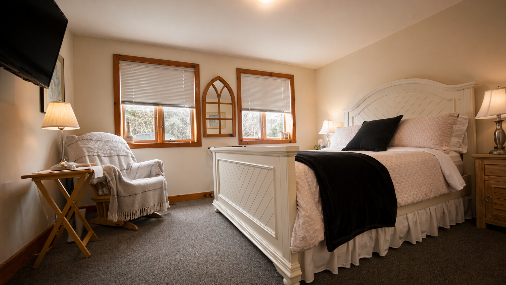 Blues Room at Chalet Recording Studio featuring a queen bed