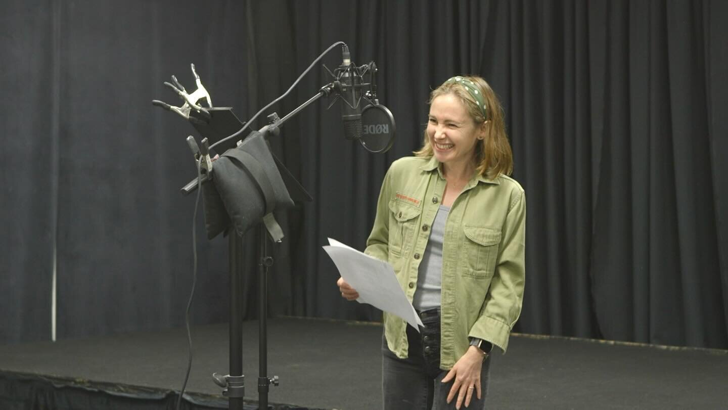 Alexandra Cruz during callbacks for the role of Dr. Charlotte Fox 🦊 Carch her performance in Mango: Dead Serious streaming on Apple Podcasts, Spotify and wherever you follow your favorite podcasts 🎧

#filmmaking #audiomovie #audiodrama #fictionpodc