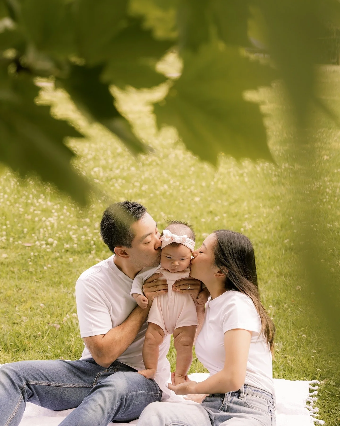 There&rsquo;s something about documentary-style photography that&rsquo;s captures the most authentic moments - loving this one from a recent family photoshoot!