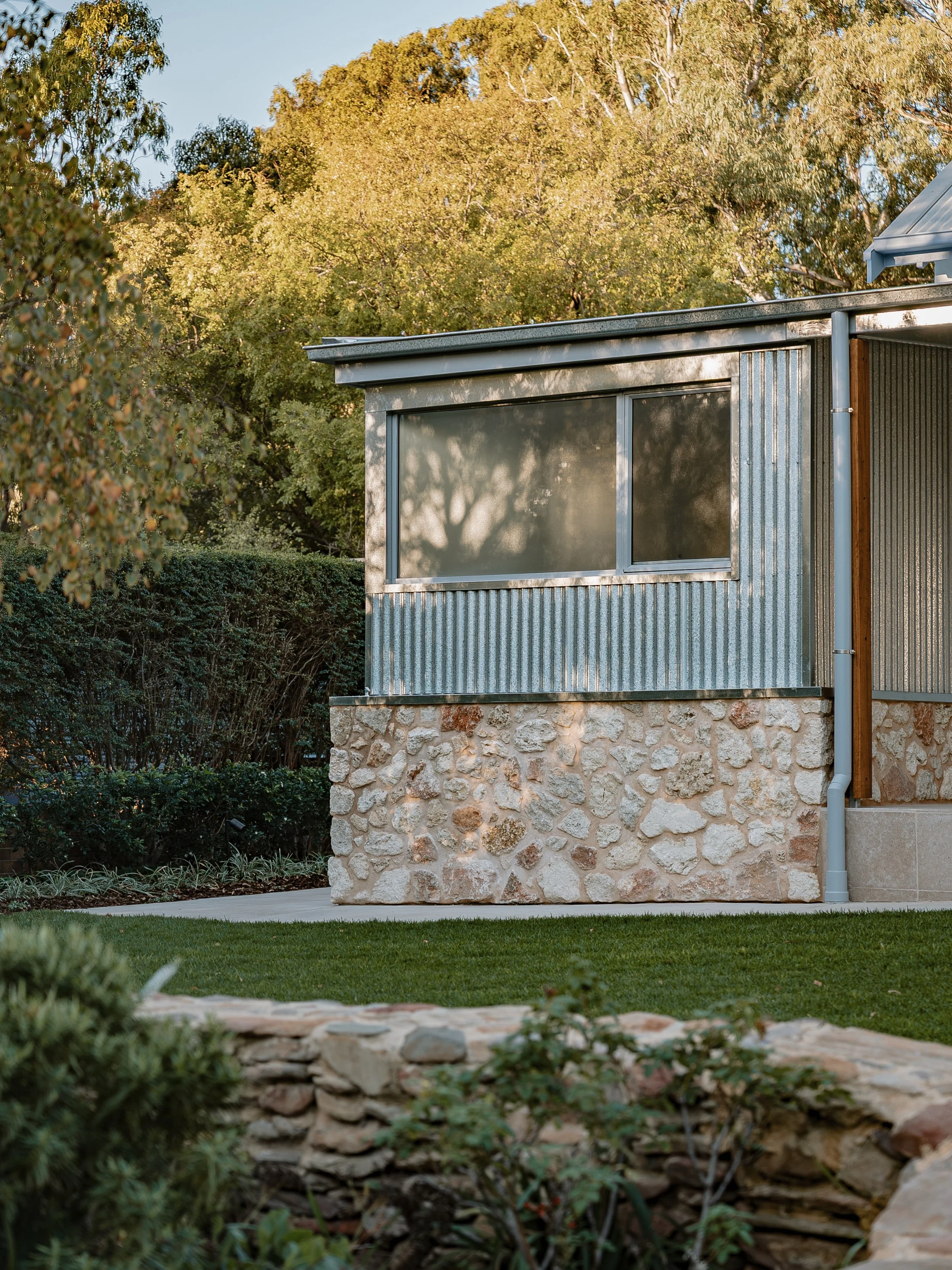 Myponga Beach | simply perfection. 

📸 @avcreations.au 
@ply_architecture 
.#builder #renovation #extension