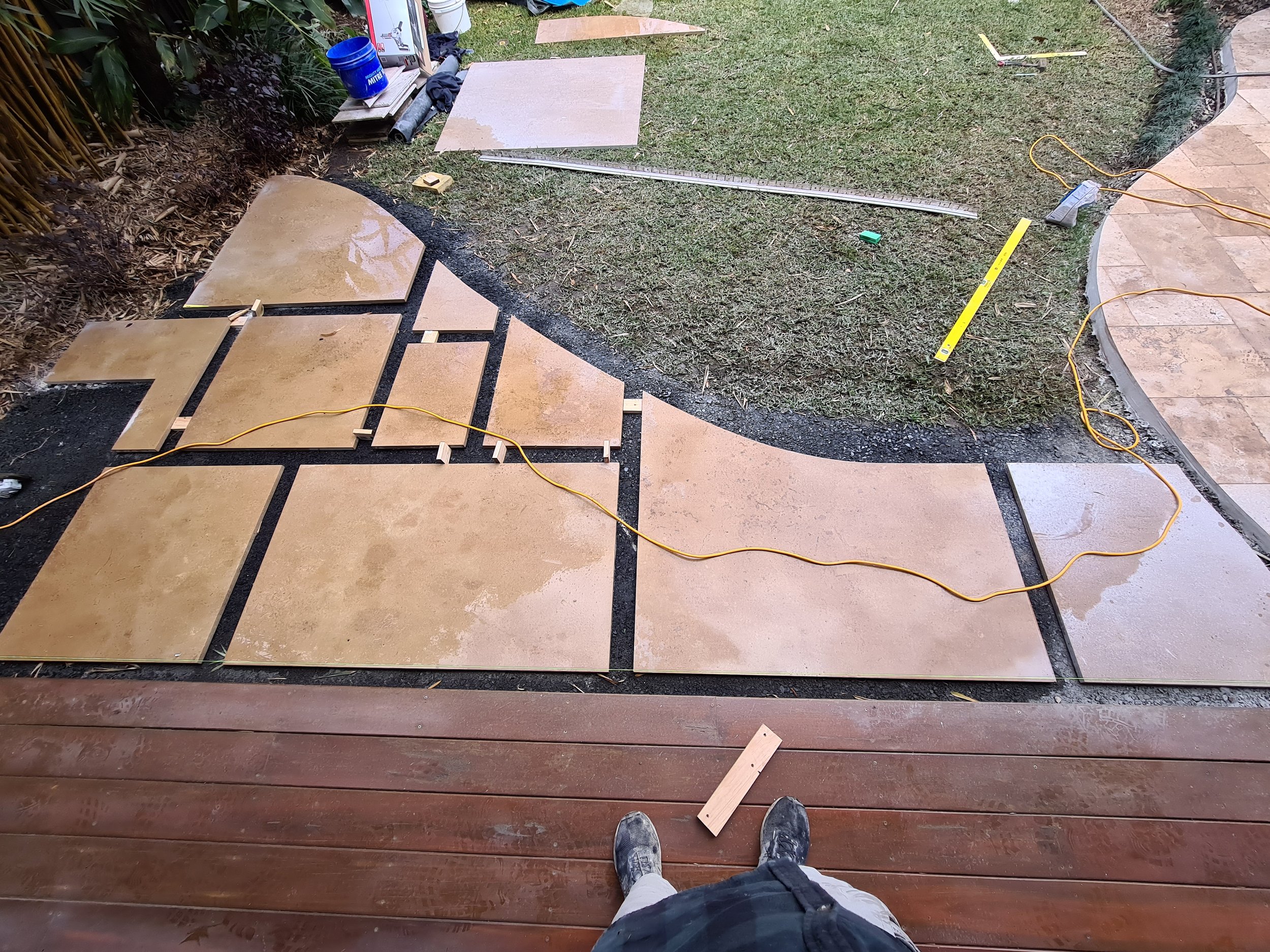 ARTARMON TRAVERTINE STEPPING PADS